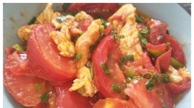 西红柿炒鸡蛋，烹饪顺序很重要，很多人放反，难怪不好吃