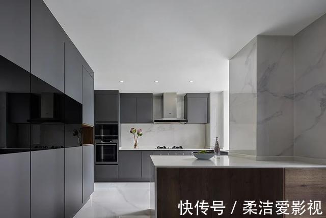 红木家具|45岁大叔的现代之家,坚持融入红木家具,全屋清隽素雅,太美了