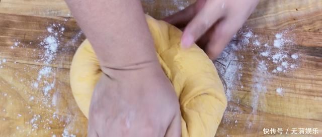 南瓜饼的新做法，好吃又健康，我一顿能吃好几个