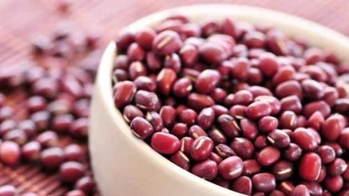 女孩子“姨妈”来了,4种食物敞开吃,排出子宫污血,体重悄悄降