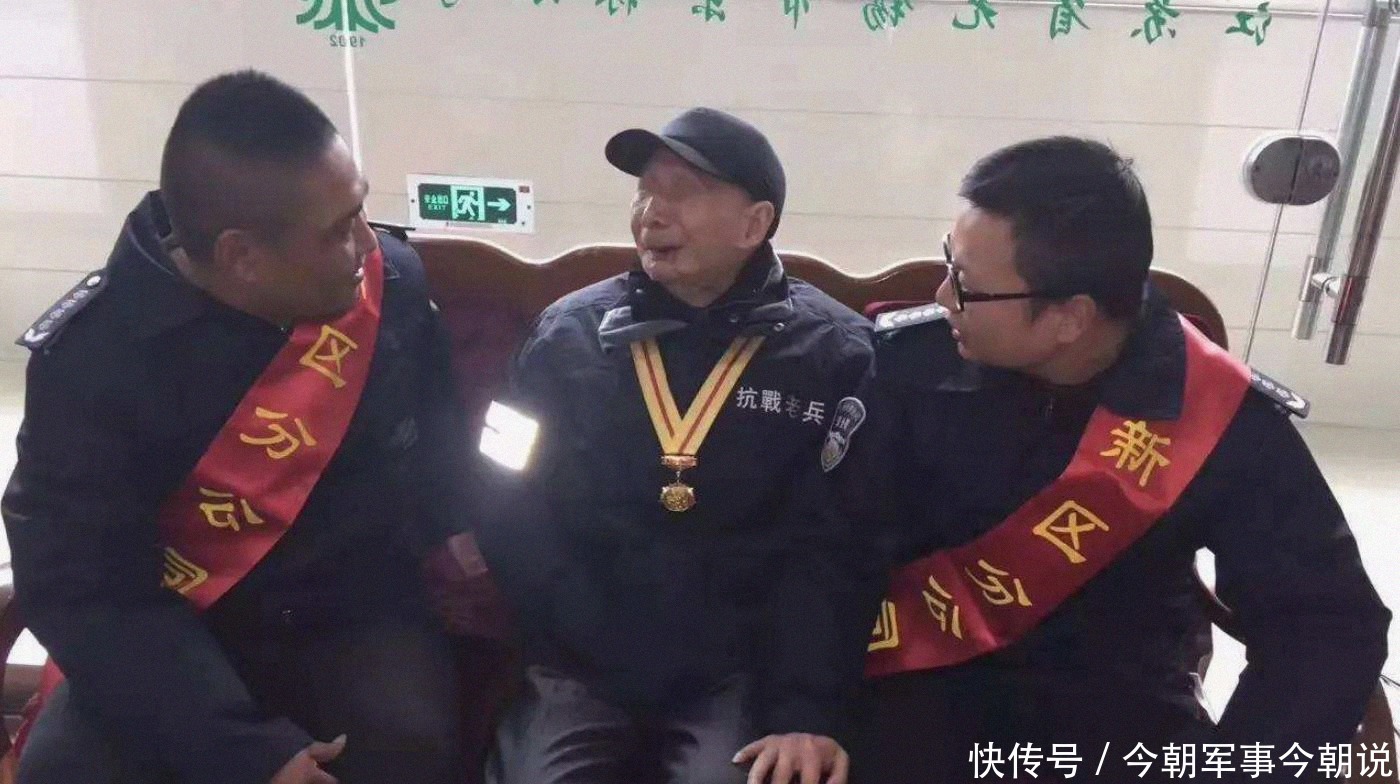 坦克|隐姓埋名71年抗战老兵因小物件曝光身份,部队出动6辆坦克迎接