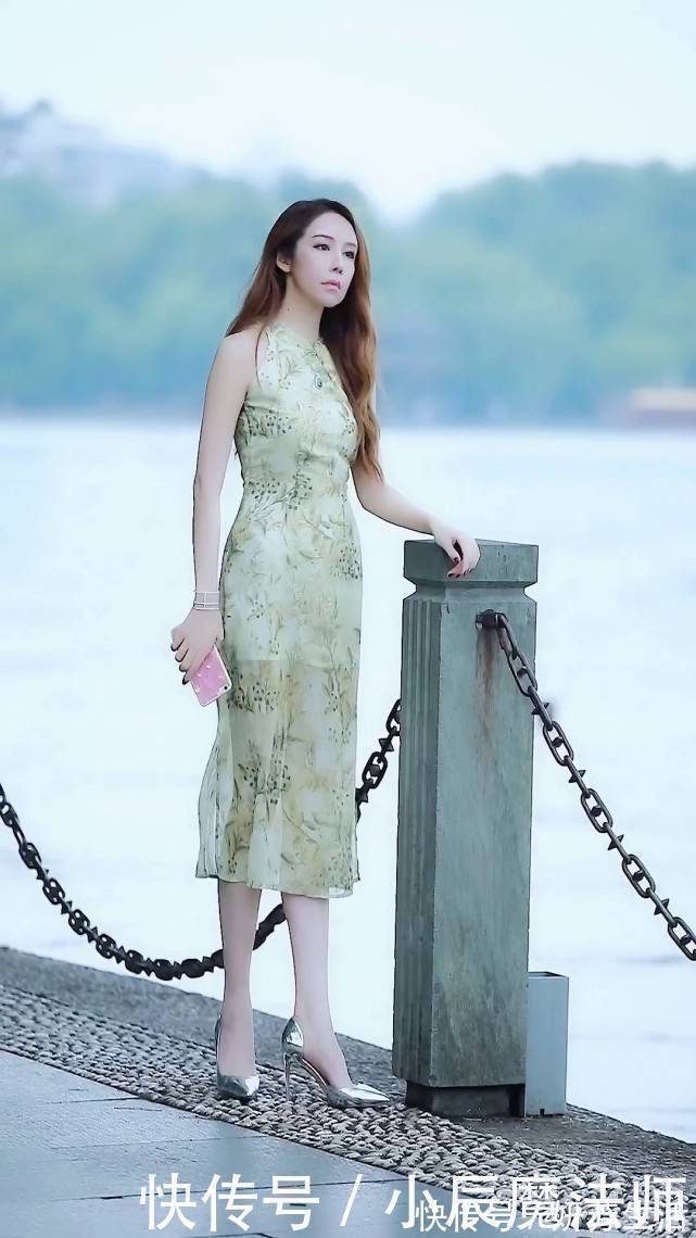 小姐姐|小姐姐爱穿半透明旗袍,优雅时尚有韵味,尽显知性轻熟魅力