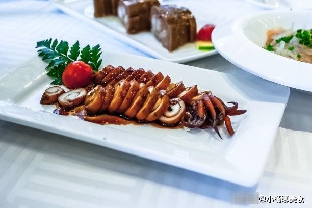 炒鱿鱼的时候,别再直接下锅了,只需一招,既提鲜又去腥