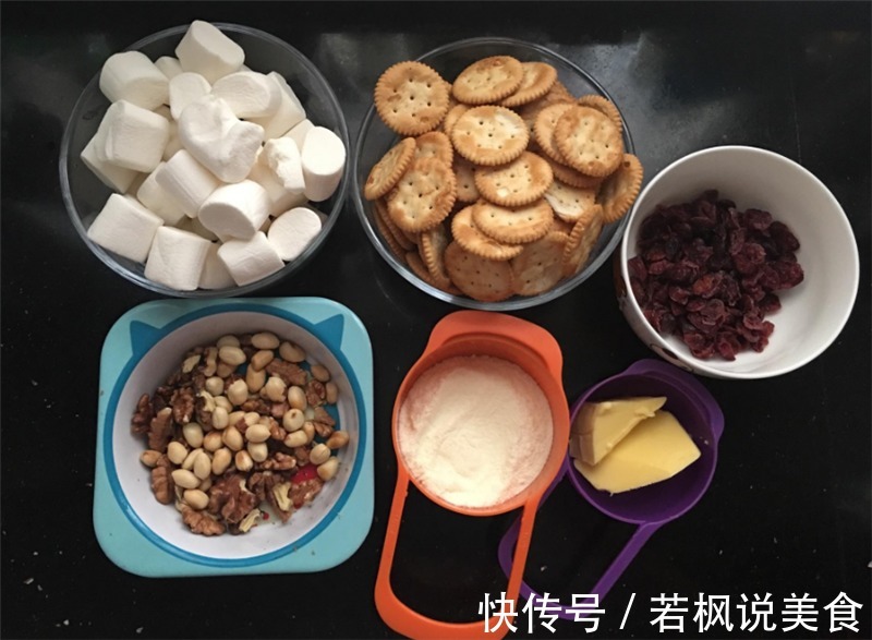 教你在家做雪花酥,甜香奶味足,不用烤箱也能做