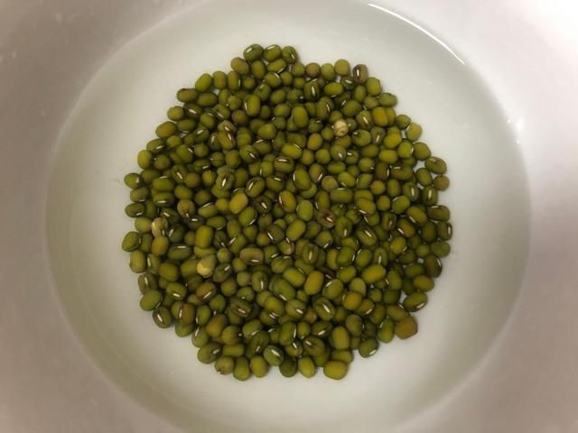 乳鸽|这食材浑身是宝,女生一周吃3次,告别黄脸婆,比敷面膜都强