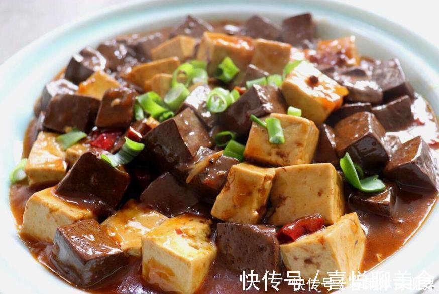 鸭血|豆腐和它一起炒,成本不到5元钱,清理血液垃圾,还给肠胃大扫除