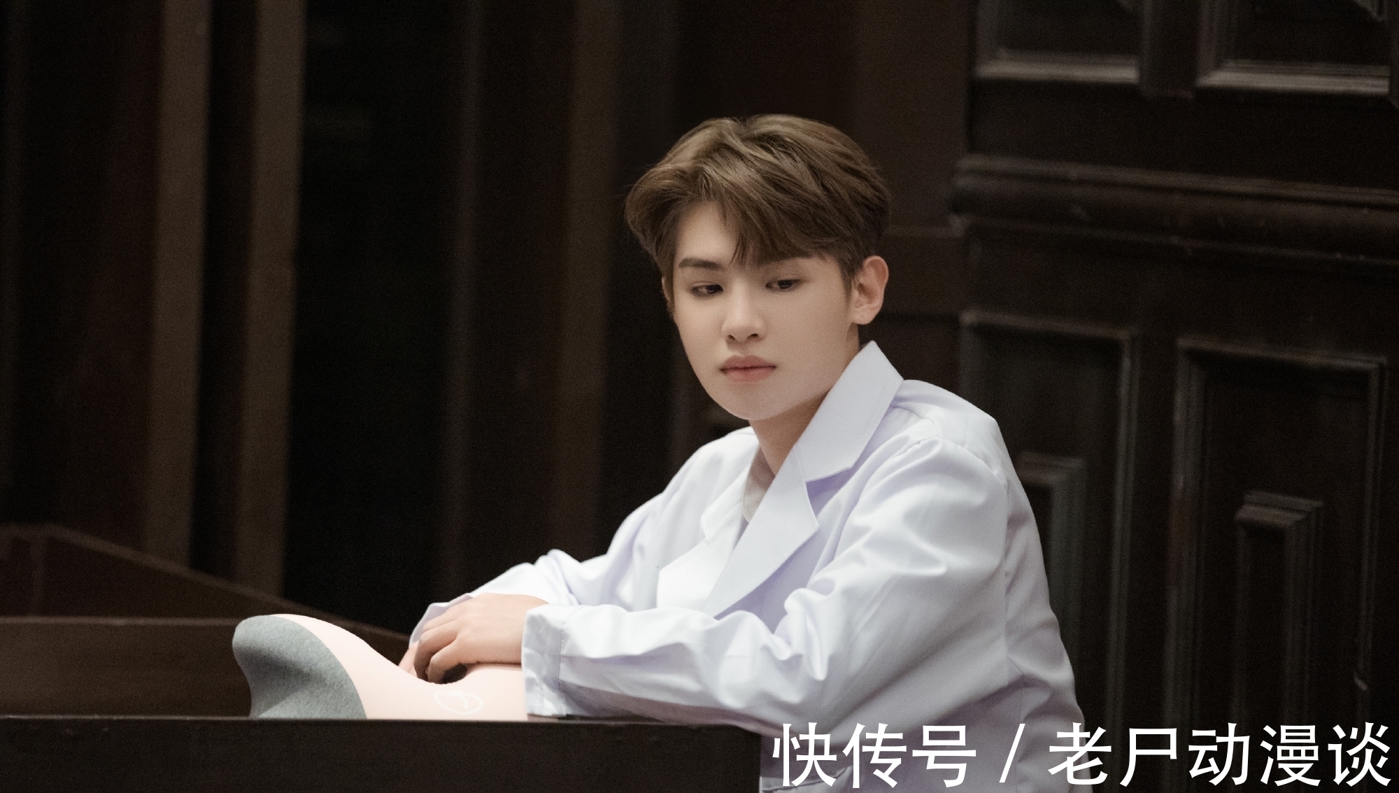 殺手锏|《密逃》被舉報卻因禍得福？民國醫(yī)院確認播出，何炅加持成殺手锏