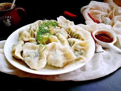 秋天包饺子,韭菜白菜靠边站,2块钱一斤,鲜香宜人,比韭菜还香