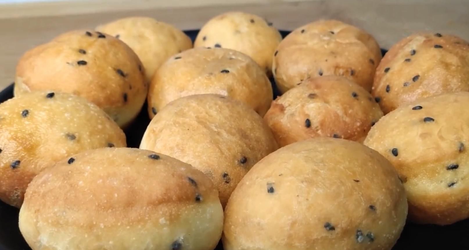 学会|1分钟学会用面粉做道“鸡蛋空心饼”,香甜美味,蓬松暄软