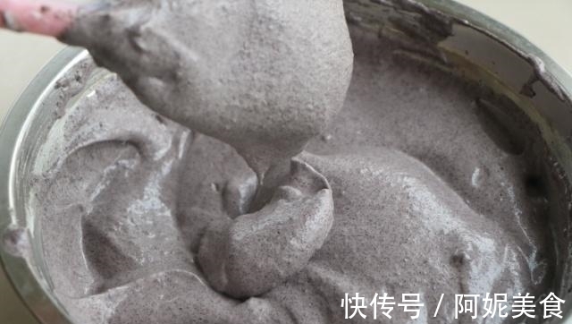 包子|黑米新吃法，不用水不加油，打上鸡蛋做米糕比包子好吃
