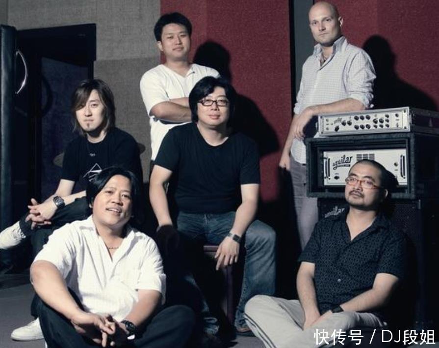 专辑 《宝藏歌手》里的宝藏音乐人,李荣浩挚友,曾在金曲奖击败周杰伦