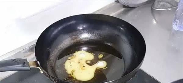 炸过的剩油太多怎么办倒掉嫌浪费,教你这一招,又能当新油用
