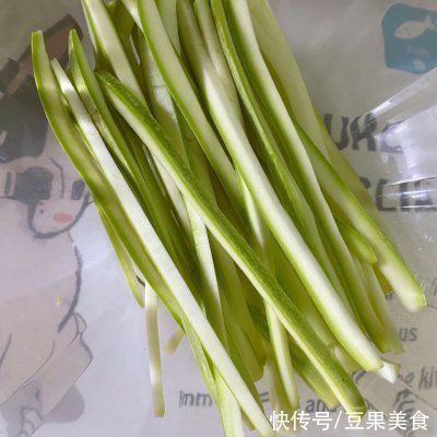 水淀粉|酱爆西葫芦就要这样做，10分钟学会，赶快收藏吧