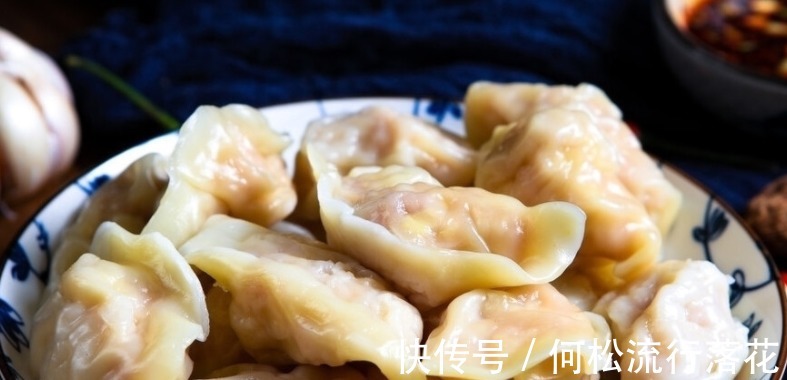 步骤|无论包什么馅饺子,牢记这3个步骤,饺子鲜香美味不露馅,特别香!
