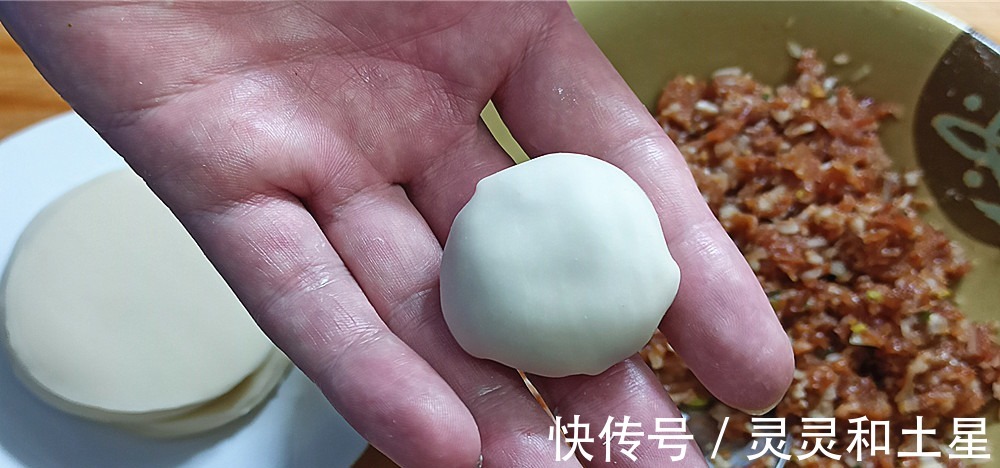 教你肉饼最简单的做法不用揉面,做出来皮薄馅大特别好吃解馋!