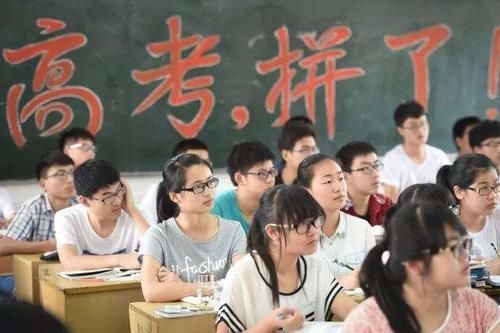 大学时的“噩梦”？盘点各专业最难的一门课程！第一名无悬念