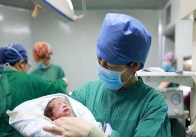 顺产|很多女明星为何选剖腹产留下疤痕,也不愿顺产?大夫说出了内情