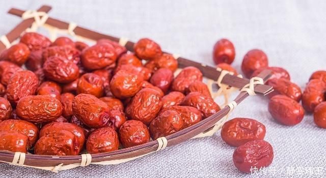 山楂搭配它，被稱為“天然瀉藥”，或能排出宿便，口臭悄悄溜走