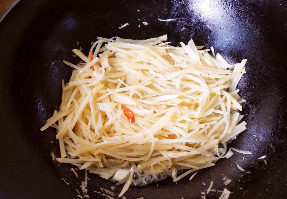 三伏天,喝酒配什么菜好这10道下酒菜有荤有素,啤酒白酒都配