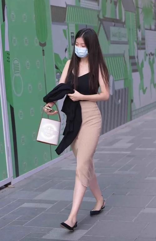 小蛮腰|洋气显瘦的连衣裙穿搭彰显柔美气息，你负责优雅就可以，成熟稳重