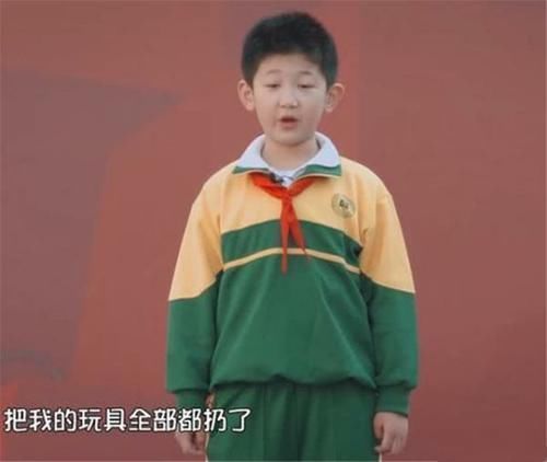 孩子|“你们只喜欢妹妹,把我的玩具全扔了”男孩控诉父母偏心引热评