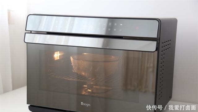 做包子不要只会加酵母,多加一样,包子白又胖,冷了也不发硬