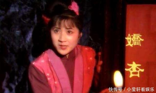  身边|曹雪芹在贾雨村身边埋了一颗雷，若是事发轻则丢官挨板子重则丧命