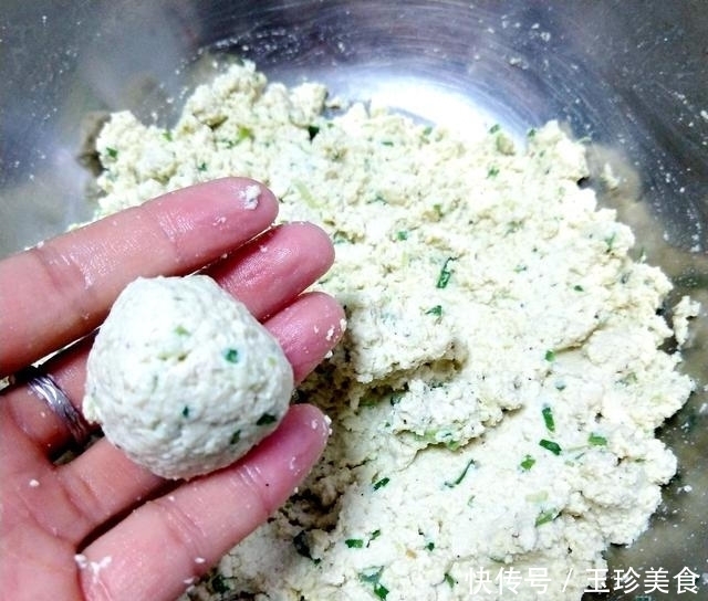 肉丸|别再油炸丸子了,这做法比肉丸好吃,白嫩鲜香不上火,秋燥要吃