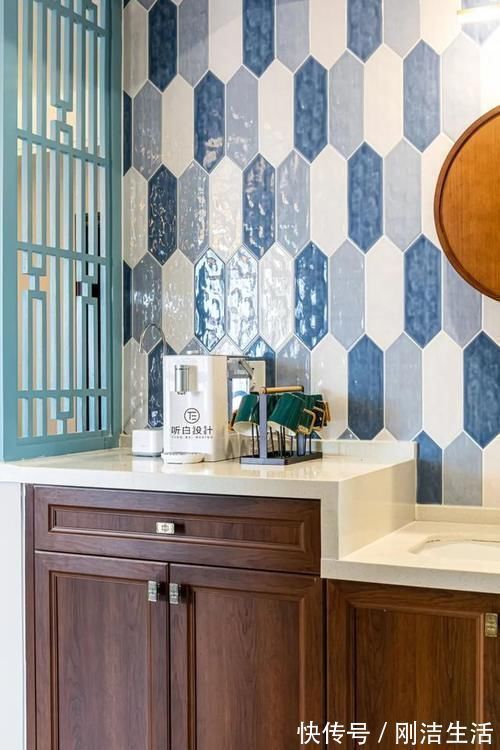 中式|为了孝敬父母，他买下140㎡新家，全屋中式风，入户后太美了！