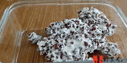 想吃红豆糯米糕不用出去买了,教你简单做法,软糯香甜,越嚼越香