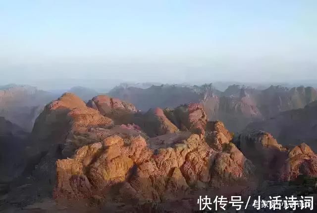旅行的艺术&旅行的艺术:读阿兰·德波顿的文字,让心灵来一场说走就走的旅行