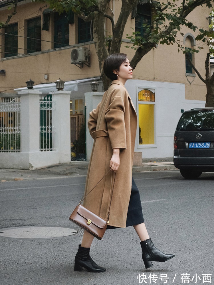 牛津鞋 你的鞋子该换了,今年穿大衣就配这4双,时髦不说还显瘦又显高