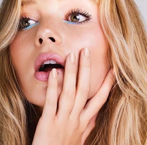 大多数人洗脸都存在这3个误区，浪费钱不说还伤害皮肤，请收藏！