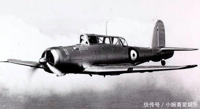 意大利|战斗机没油,飞行员迫降,4300名意大利军:别打,我们投降!