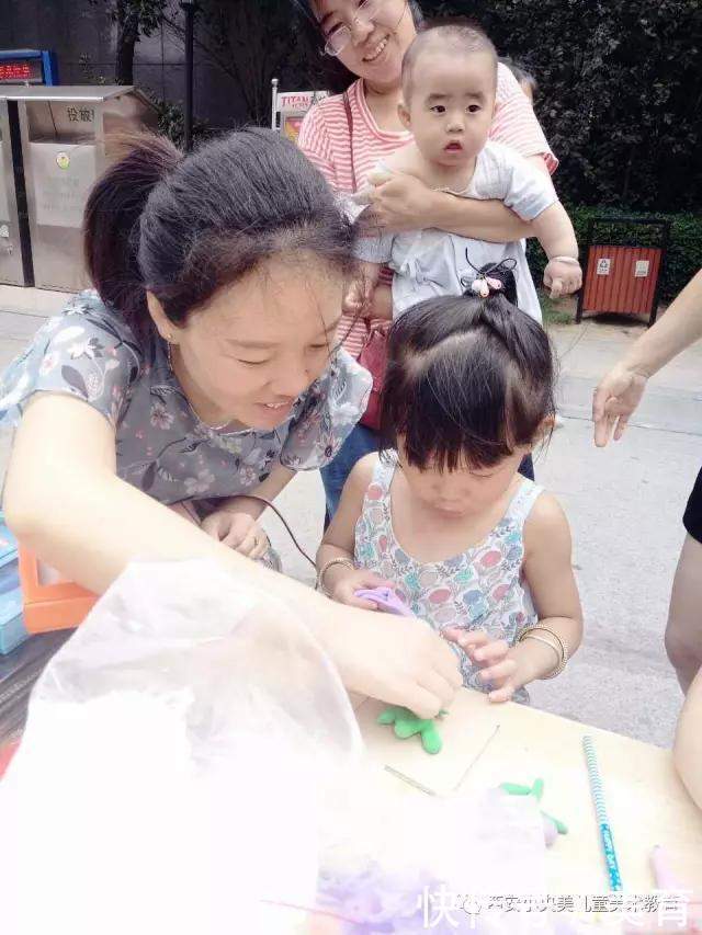 小央|小央美美术教育:DIY小手工,孩子们制作着各自奇思妙想的脸谱