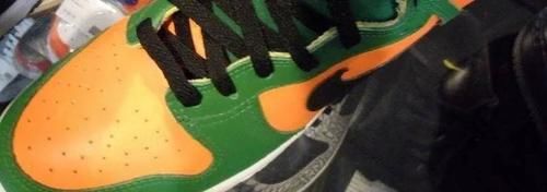 Travis Scott又上脚天价Dunk，烧了他鞋柜！要赔多少钱？