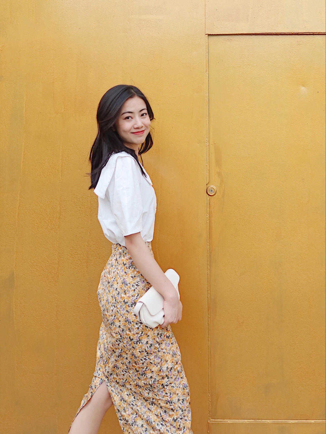 秋天|今年秋天怎么穿?T恤搭配半身裙清新温柔,百搭日常不挑人