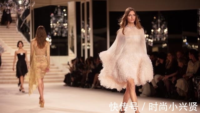 菱格纹 香奈儿双色鞋凭什么风靡全球?带你认识此生必须拥有的一双经典款