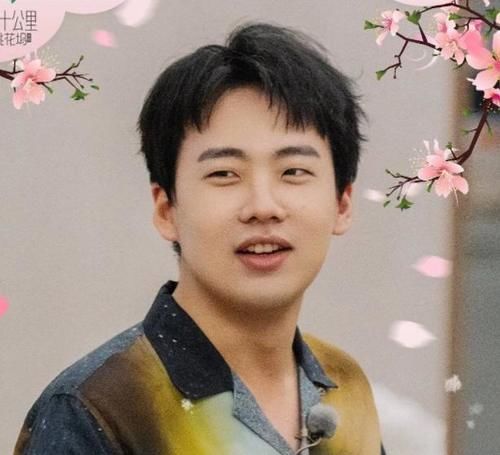 德云社|郭麒麟被综艺“榨干”后还能干什么?或应该学学师父于谦