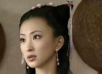 倚天屠龙记!倚天中,丁敏君为啥写着写着就不见了,金庸早有暗示却不肯明说