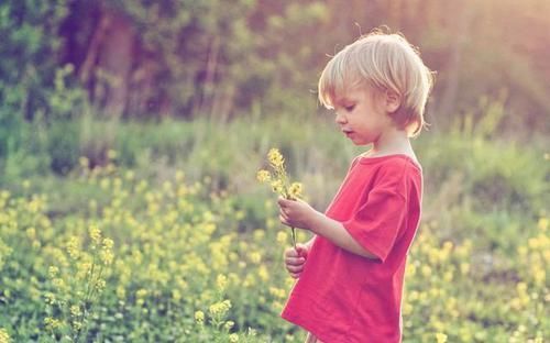 睡眠质量|为啥孩子的身高偏矮?爸妈不应该忽视这几点,其实长高并没那么难