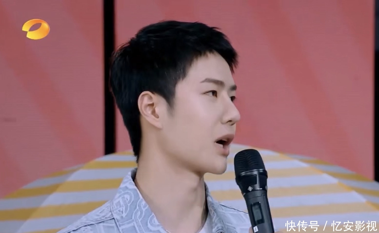 天天向上|汪涵:王一博最开始叫我涵爸,私下里一博经常跟导演们追着玩