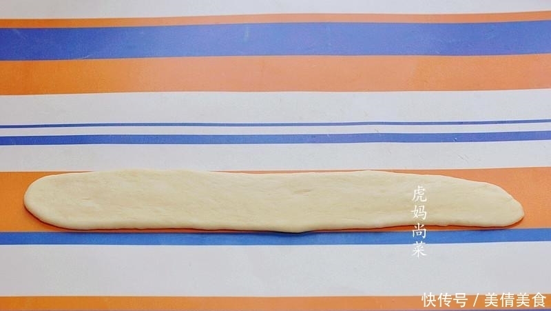 加它做的油条,味道很正,又松又脆又香,凉透了也香的可以当零食