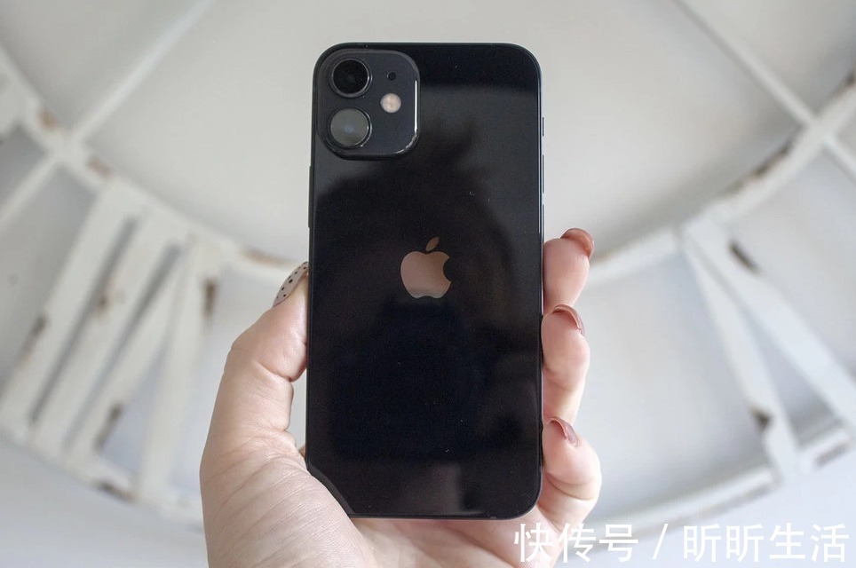 苹果iPhone12Mini|苹果iPhone12Mini销量平平,三大原因让12Mini注定只是备用机
