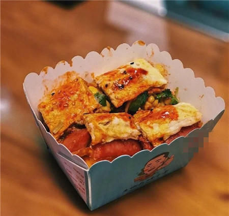 吃遍大连-街头巷尾的那些诱人的小吃，总想从头到尾再吃一遍~