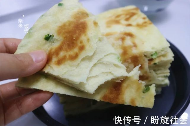 发面饼|发面饼这样做，柔软又多层，喷香好吃，凉了也不硬