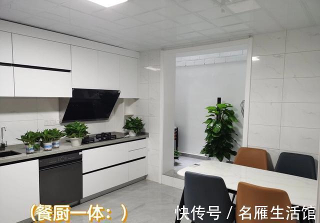 木地板|看她家复式楼,全屋温馨又舒适,厨房餐厅一体很实用,分享一下