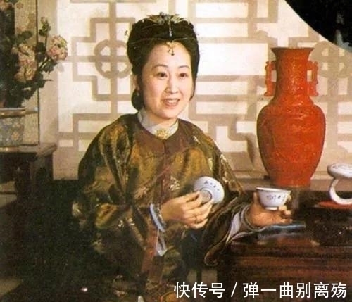 薛姨妈@红楼梦:为什么有人怀疑薛姨妈是妾?在古代,姨娘不能随便叫