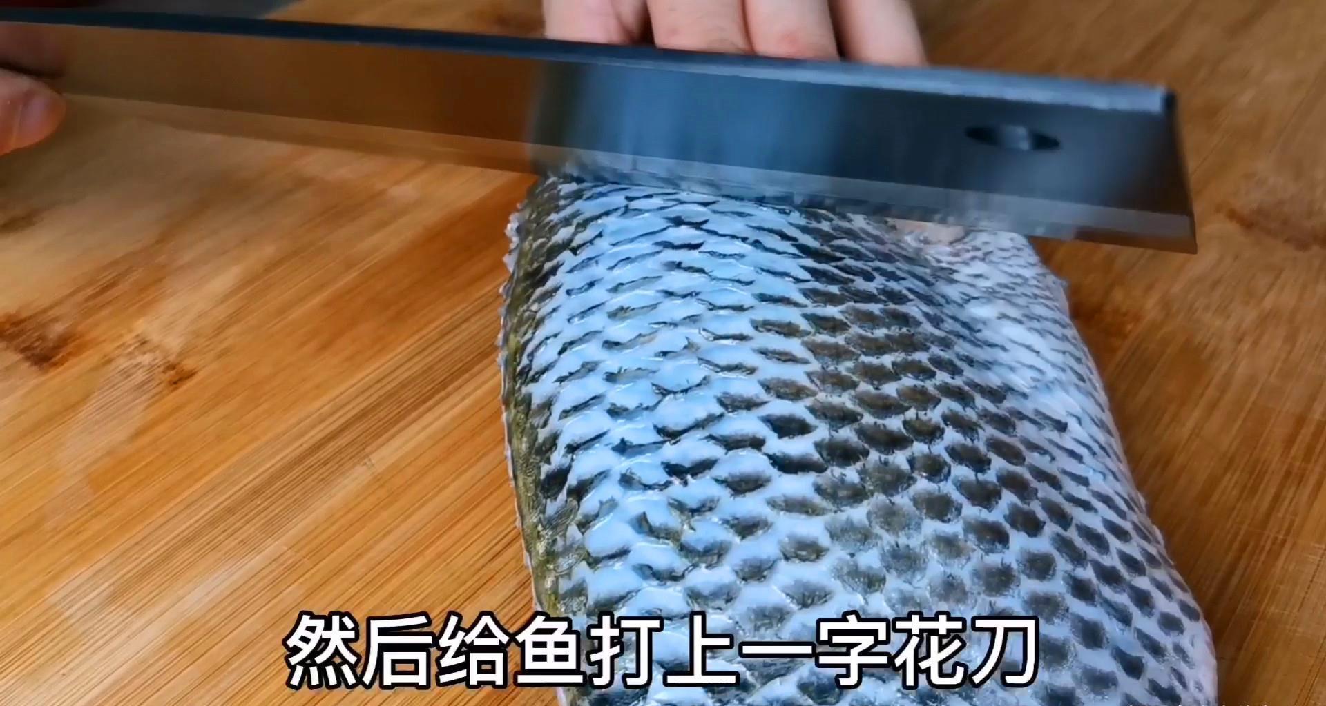  腥味|不管煎什么鱼，只要牢记4点！鱼皮不破不粘锅，还没一点腥味