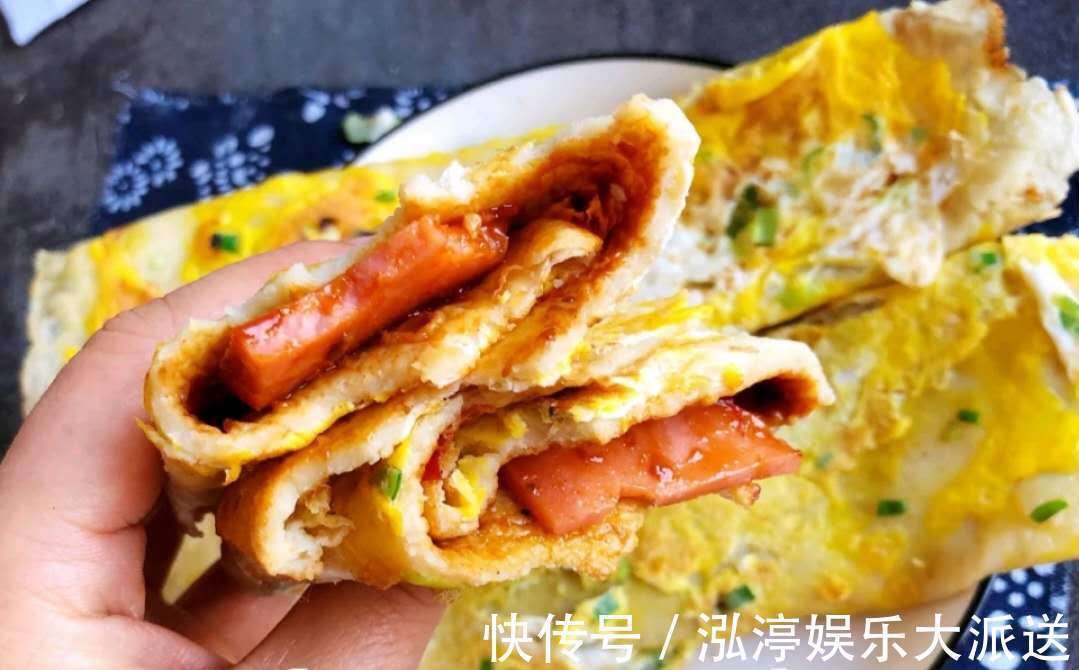 家人|巨好吃的早餐鸡蛋饼,10分钟做了3张,赶紧做给家人吃!